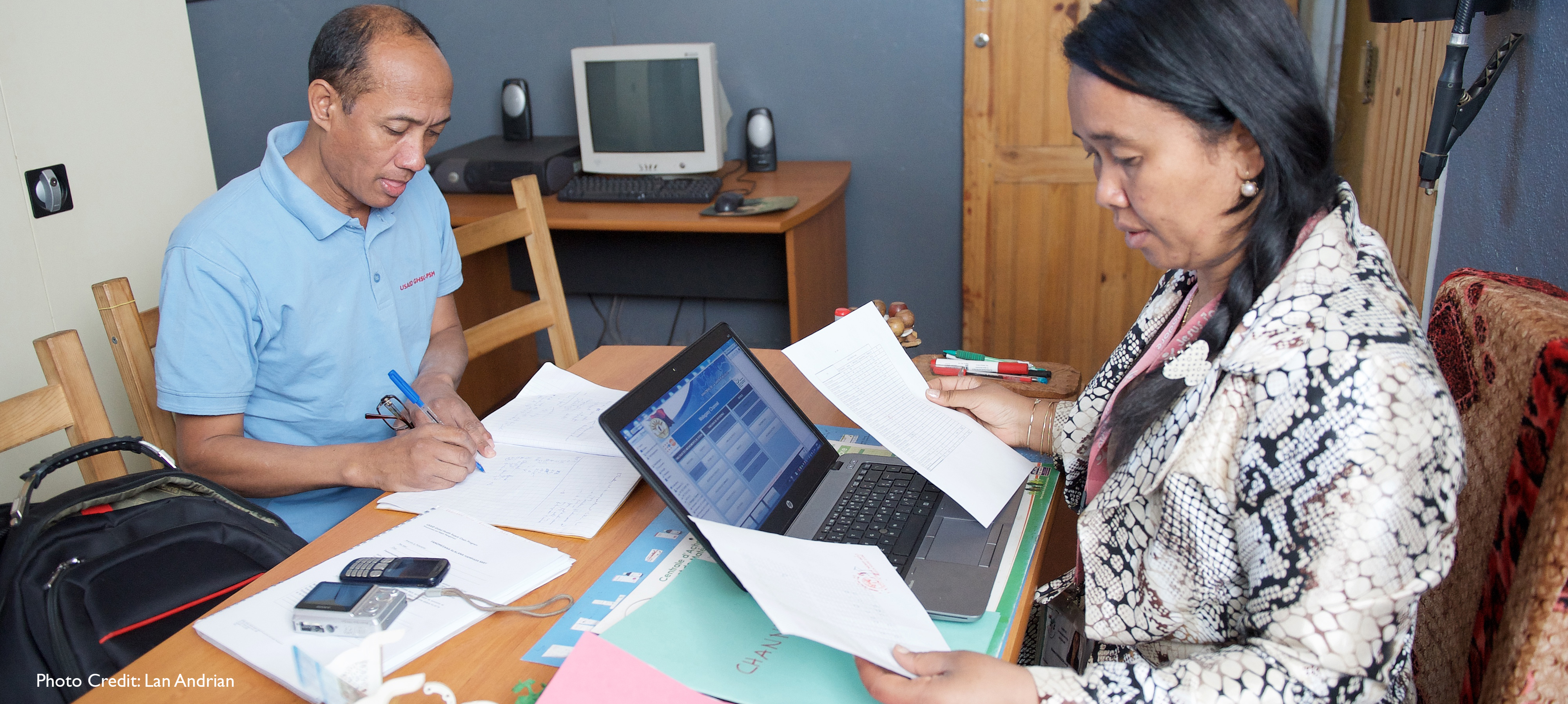 Woman uses Malagasy Channel. Photo Credit: Lan Andrian