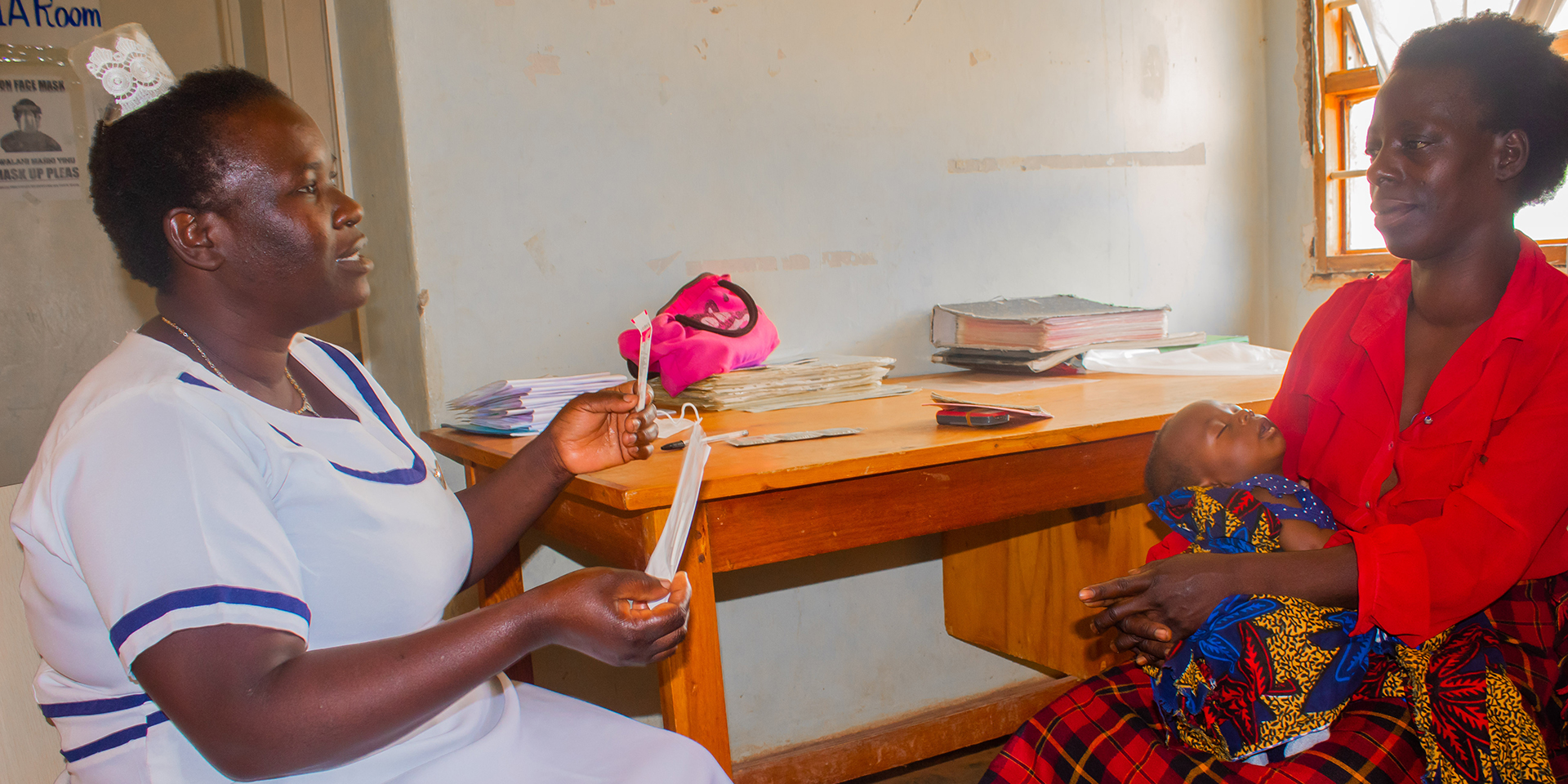 Mary Hlema in a counselling session at Enukweni health facility in Mzimba. Photo by GHSC-PSM