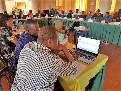 Training workshop for users from Labe region. 